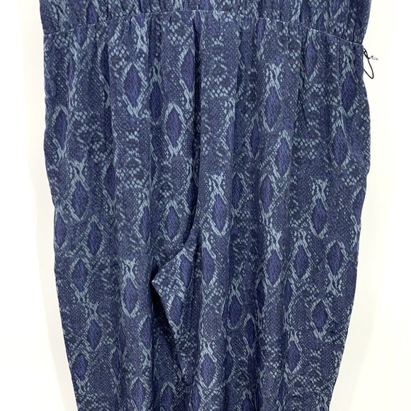 Banana Republic Jumpsuit Blue Snake Print Sleeveless V Neck - Picture 8 of 8